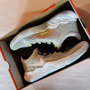 🆕️ Nike Fly.by Mid 3 NWT Men's 11.5